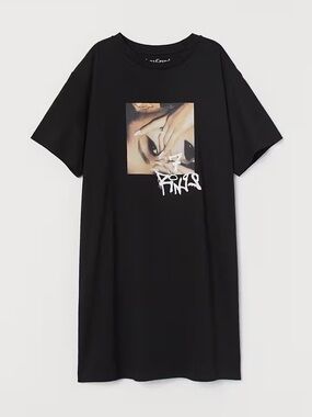 H&M Ariana Grande 7 rings Black Graphic T-Shirt Dress